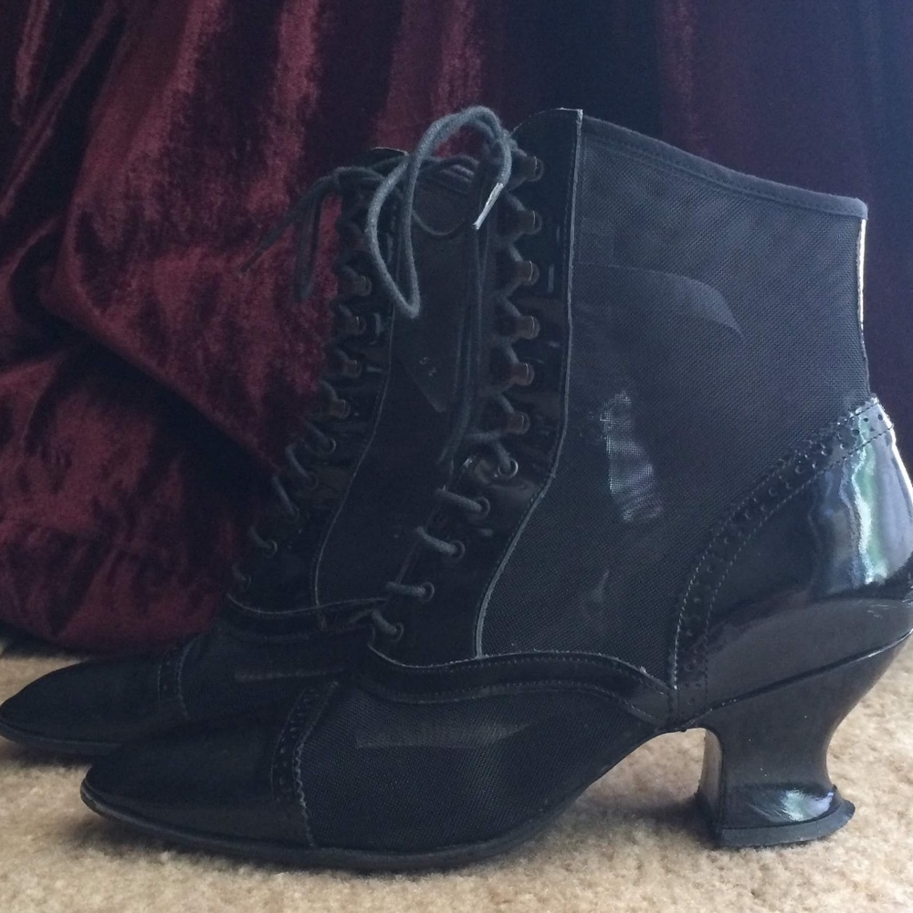 Versace - RARE - 90's - Size 8